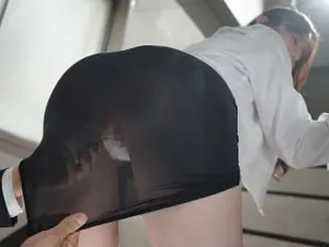 [Sinh viên Đại học Truyền thông Trung Quốc 3P Creampie] Để mua quà sinh nhật cho bạn trai, tôi được mời đi ăn kem 3P