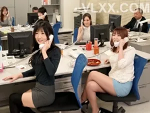 Mất ngủ vì cô con gái liên tục gạ địt