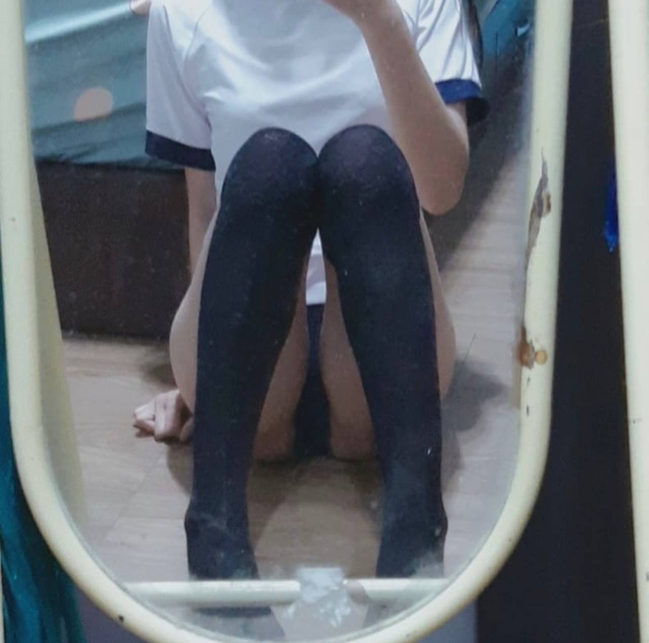 Lần đầu qua đêm với bạn gái khi đi cắm trại trong rừng